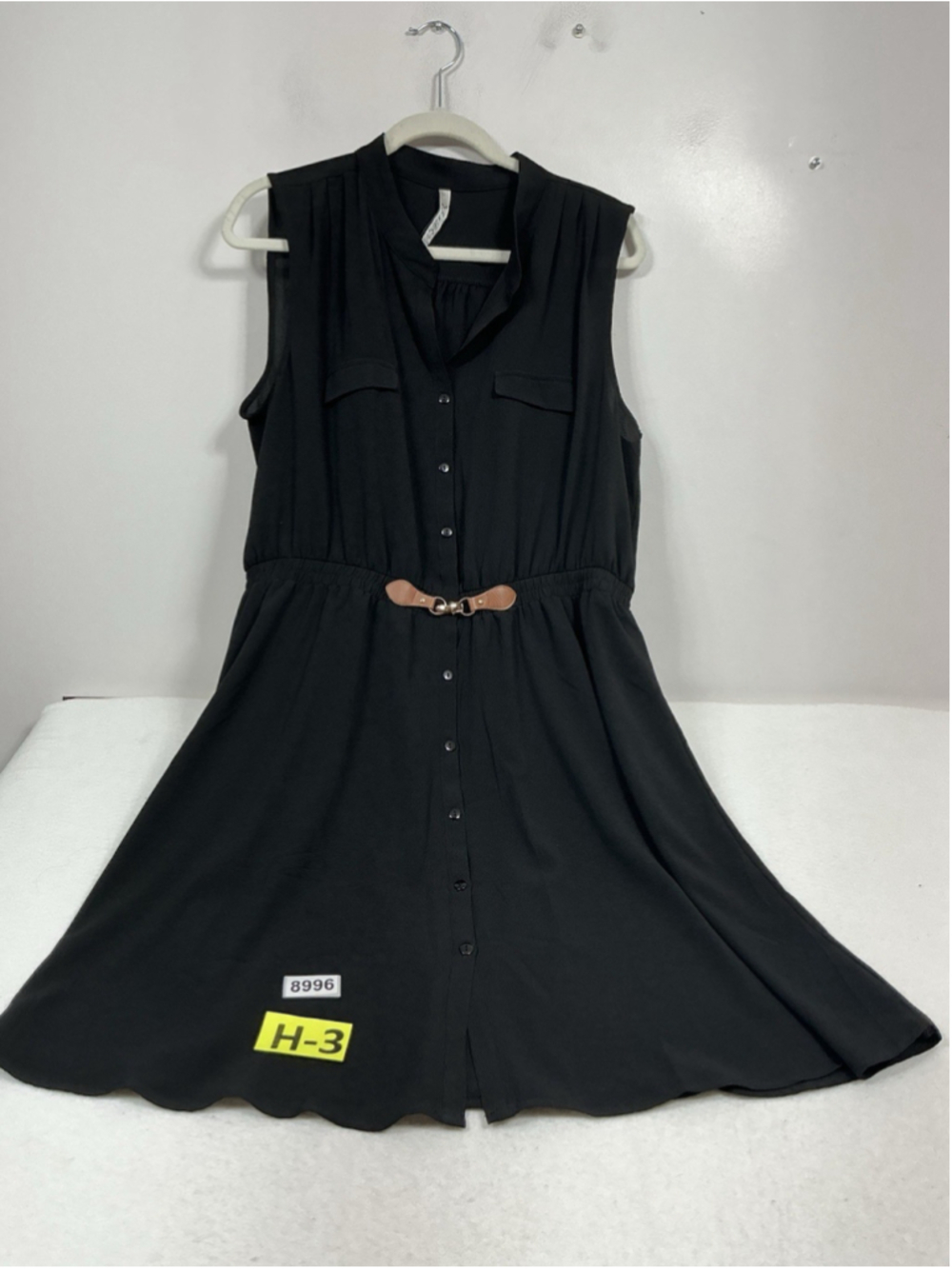 Woman’s Excellent R & B Swing Dress 2X Black Button Up Sleeveless